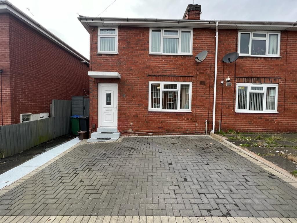 3 bed semi-detached house for sale in Northgate, Cradley Heath B64, £179,950