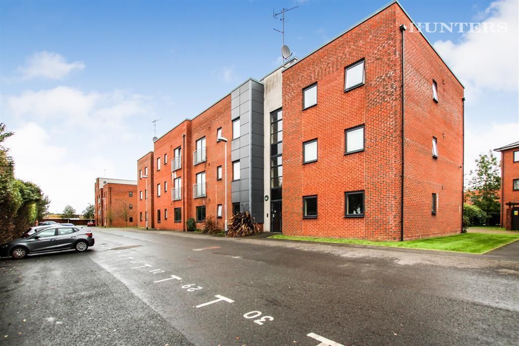 2 bed flat for sale in Penstock Drive, Cliff Vale, Stoke-On-Trent, Staffordshire ST4, £84,950