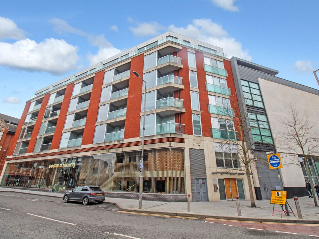 2 bed flat for sale in East Bond Street, Leicester LE1, £140,000