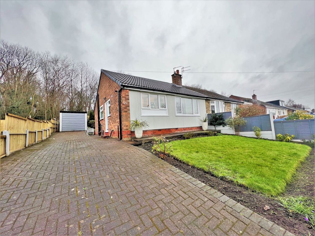 2 bed detached bungalow for sale in New Moss Road, Cadishead M44, £200,000