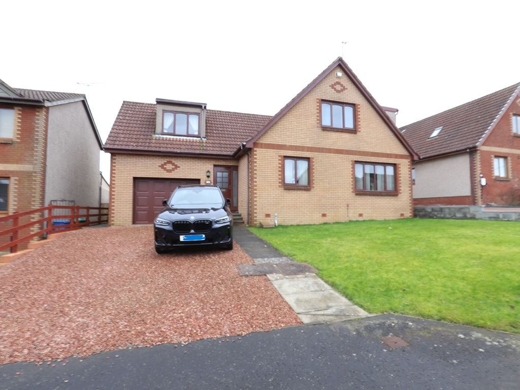 4 bed detached house for sale in The Beeches, Lochgelly KY5, £239,000