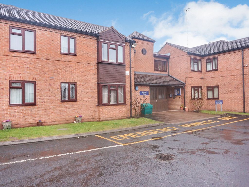 1 bed flat for sale in Penns Lane, Sutton Coldfield B72, £110,000