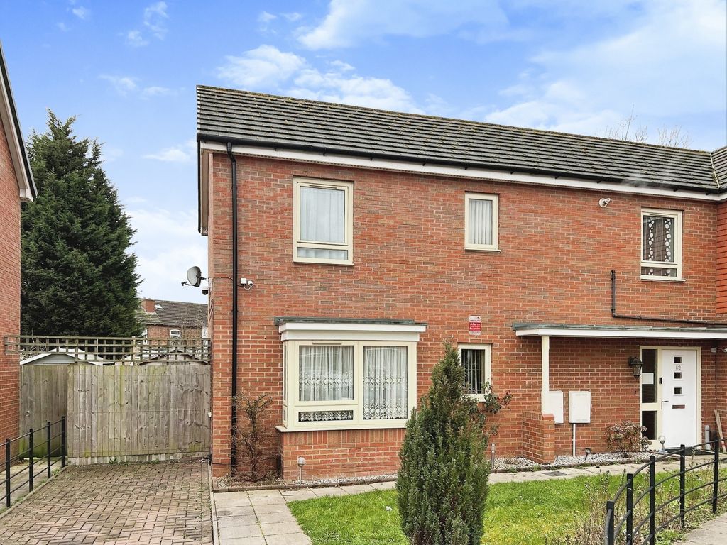 4 bed detached house for sale in Old Moat Way, Ward End, Birmingham B8, £310,000