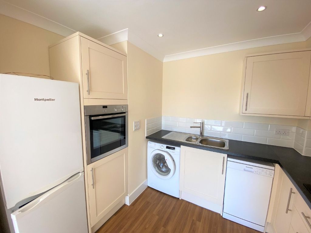 1 bed flat for sale in Apartment 6, Olive Tree Court, Patchway, Bristol, South Gloucestershire BS34, £145,000