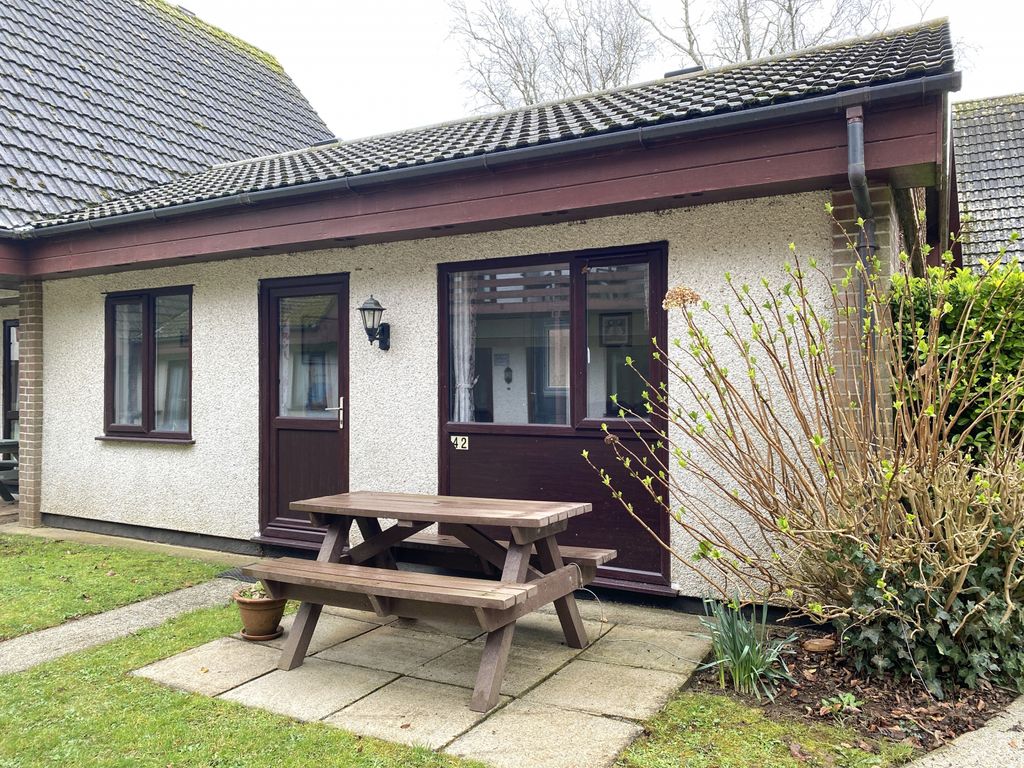 2 bed bungalow for sale in Tolroy Road, St. Erth Praze, Hayle TR27, £82,500