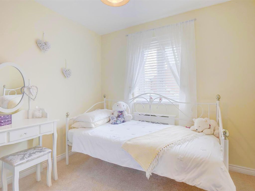 4 bed detached house for sale in Astbury Way, Woodville, Swadlincote DE11, £260,000