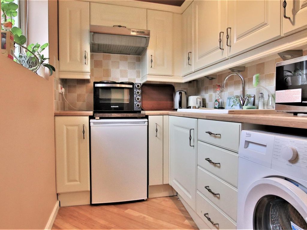 2 bed detached house for sale in The Maltings, Station Street, Tewkesbury GL20, £145,000