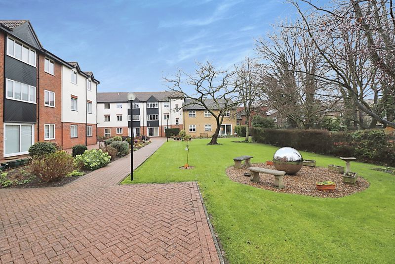 1 bed flat for sale in Havencourt, Chelmsford CM1, £80,000