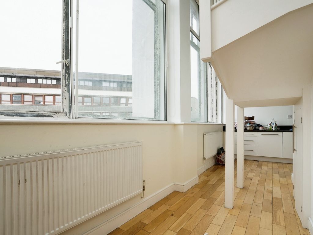 2 bed flat for sale in Lee Street, Leicester LE1, £80,000