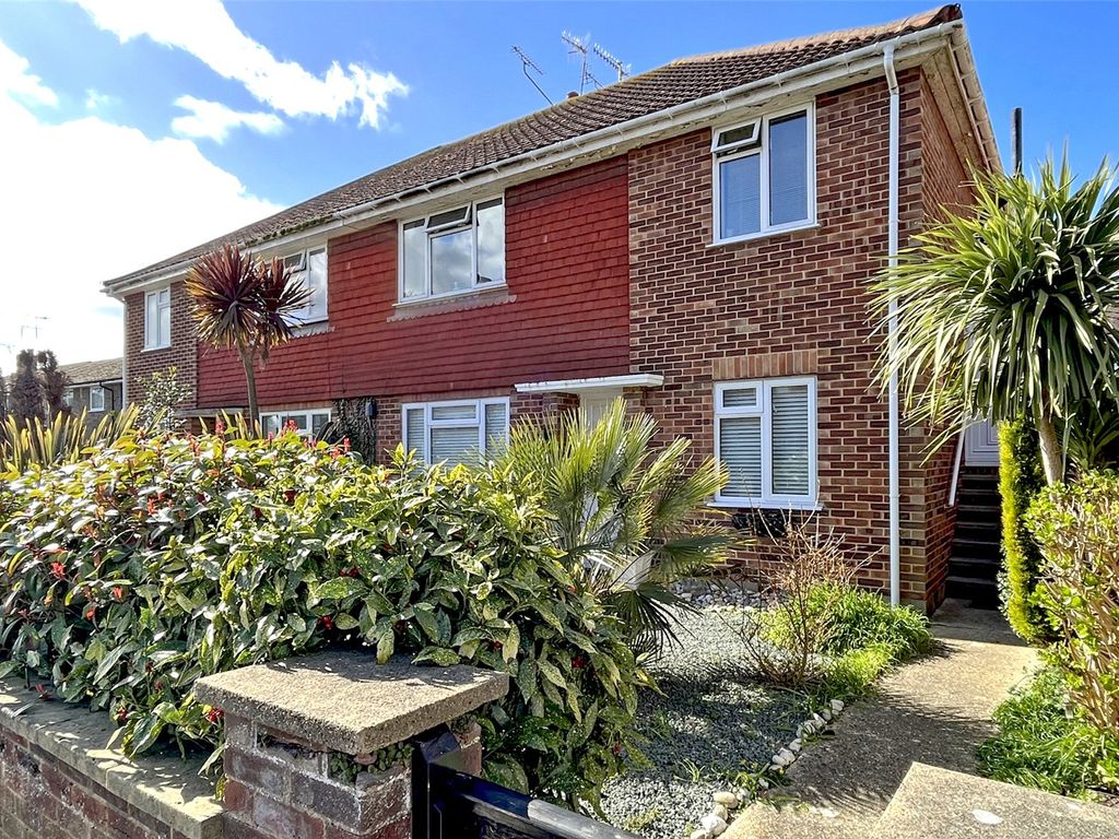 2 bed flat for sale in Chesham Close, Goring-By-Sea, Worthing, West Sussex BN12, £270,000