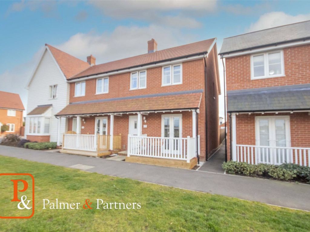 3 bed end terrace house for sale in Waterfront Promenade, Rowhedge, Colchester, Essex CO5, £325,000