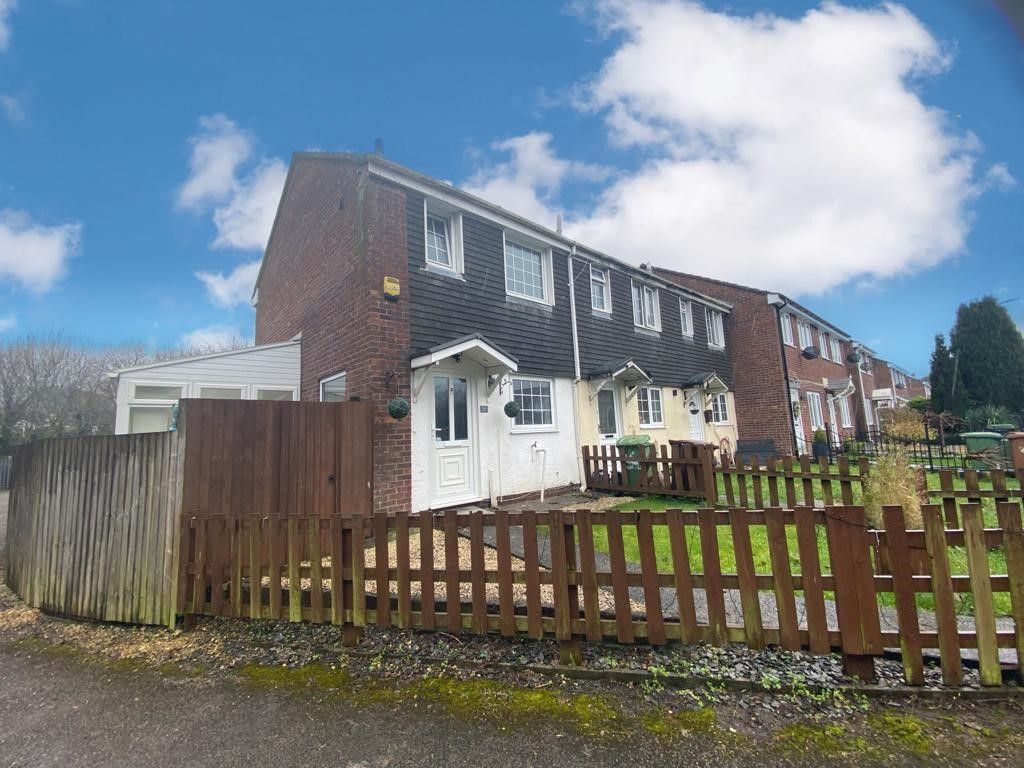 2 bed end terrace house for sale in Penclawdd, Caerphilly CF83, £170,000