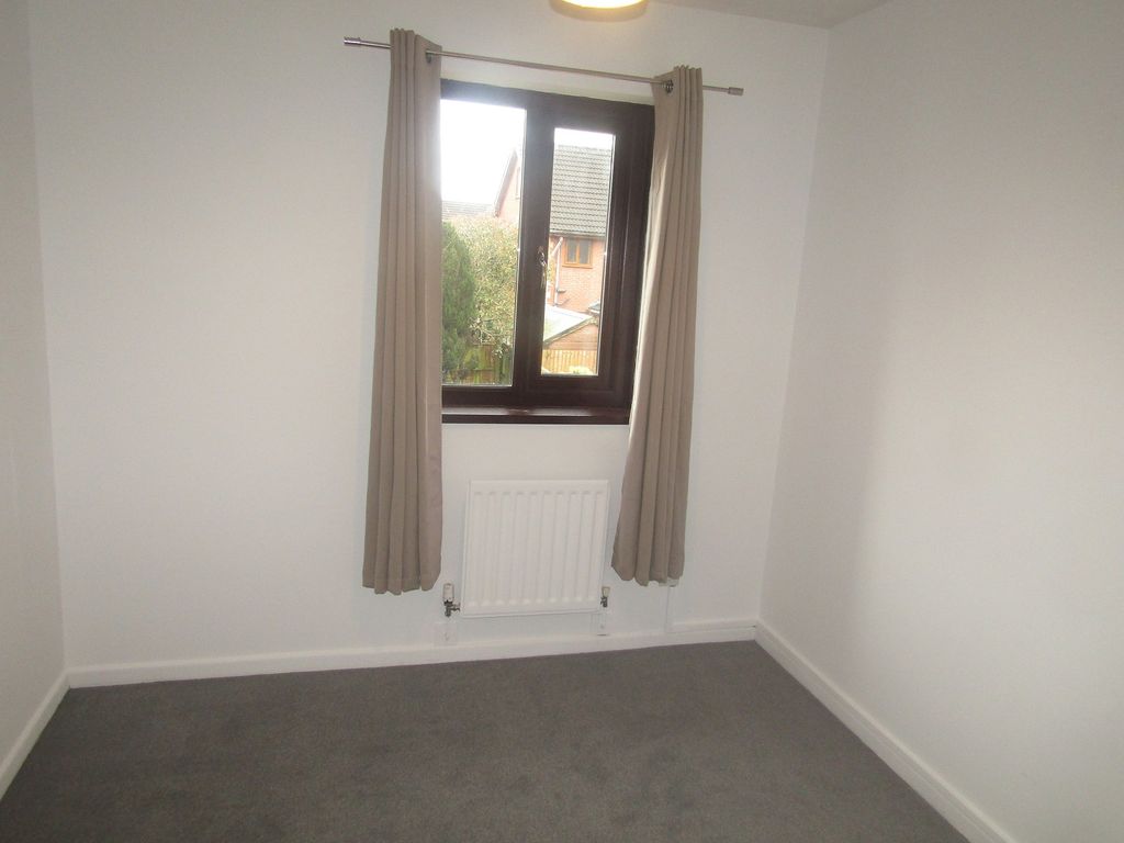 3 bed end terrace house for sale in Graig Y Darren, Godrergraig, Swansea. SA9, £145,000