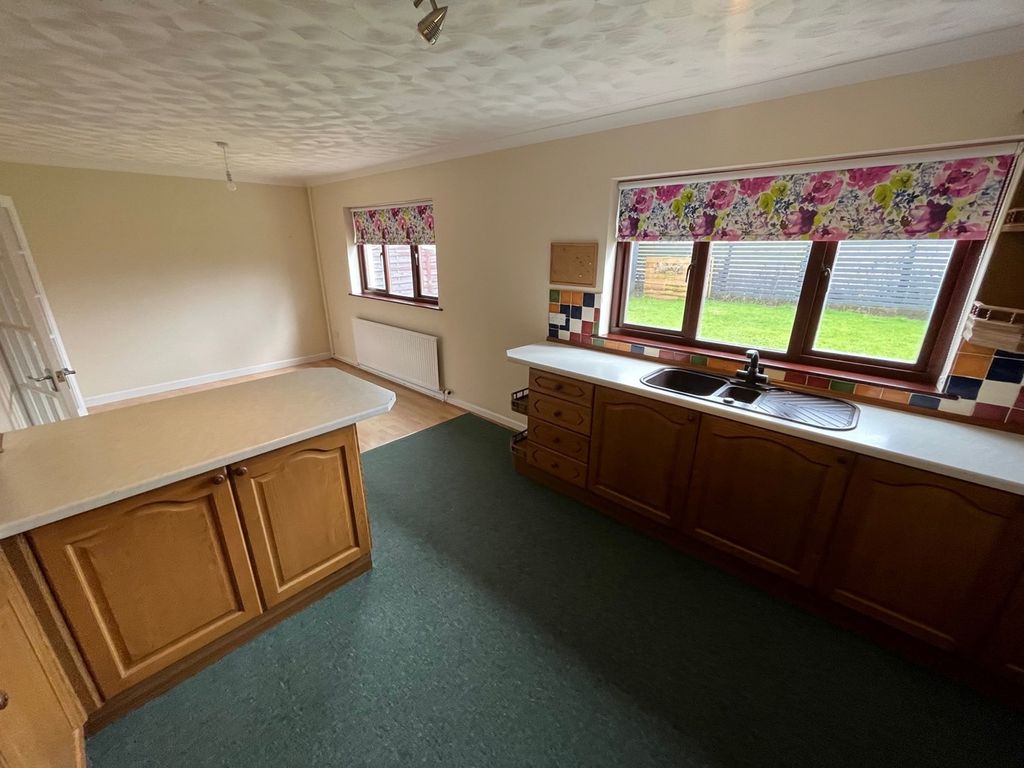 3 bed detached house for sale in Henllan, Llandysul SA44, £285,000
