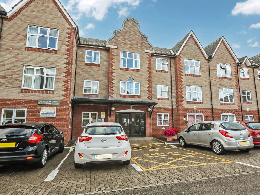 1 bed flat for sale in Macmillan Court, Old Moulsham CM2, £110,000