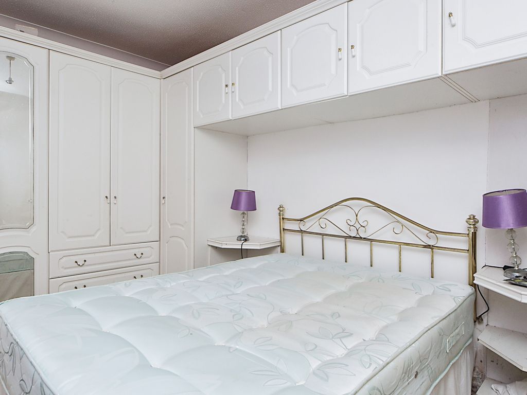 1 bed flat for sale in Lloyd Street, Llandudno, Conwy LL30, £110,000