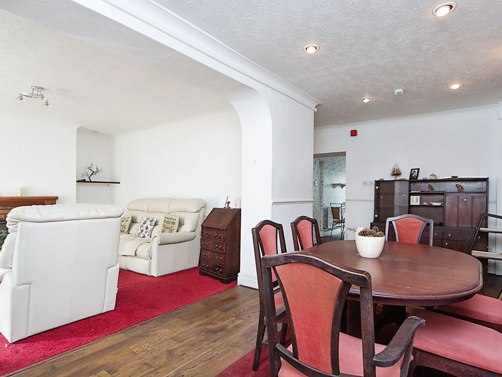 1 bed flat for sale in Lloyd Street, Llandudno, Conwy LL30, £110,000