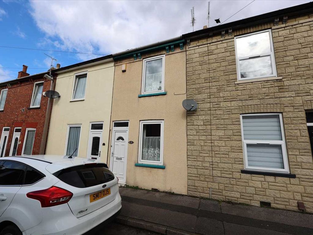 2 bed terraced house for sale in Boundary Street, Lincoln LN5, £100,000