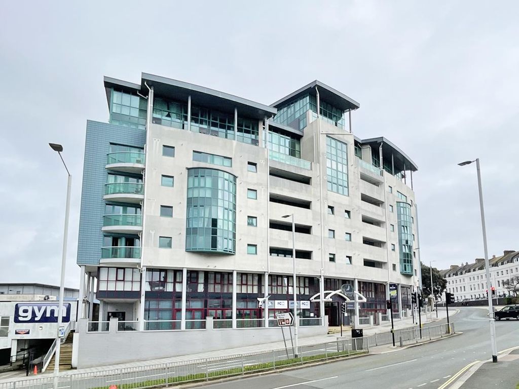 1 bed flat for sale in Ocean Crescent, The Hoe, Plymouth PL1, £115,000