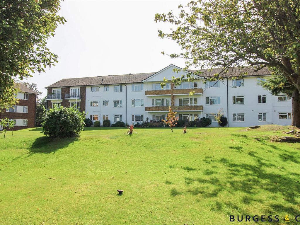 3 bed flat for sale in Birkdale, Bexhill-On-Sea TN39, £235,000