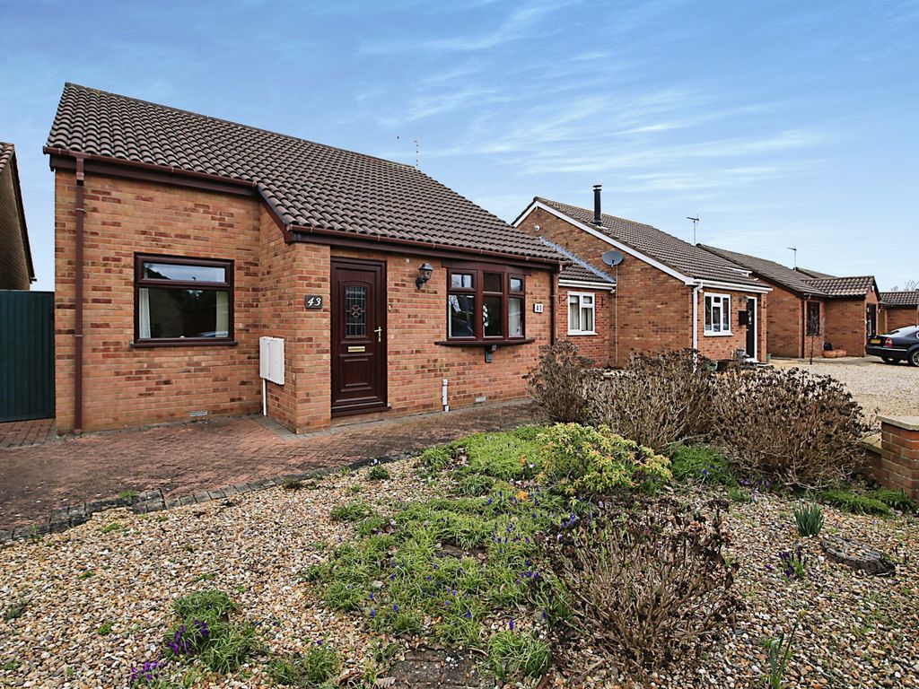 2 bed detached bungalow for sale in Winston Way, Peterborough PE7, £260,000