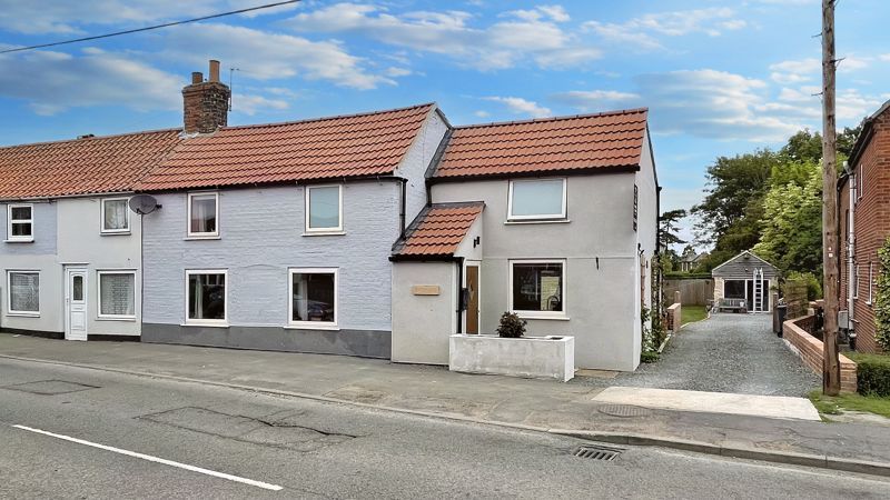 3 bed semi-detached house for sale in Silver Street, Bardney, Lincoln LN3, £250,000