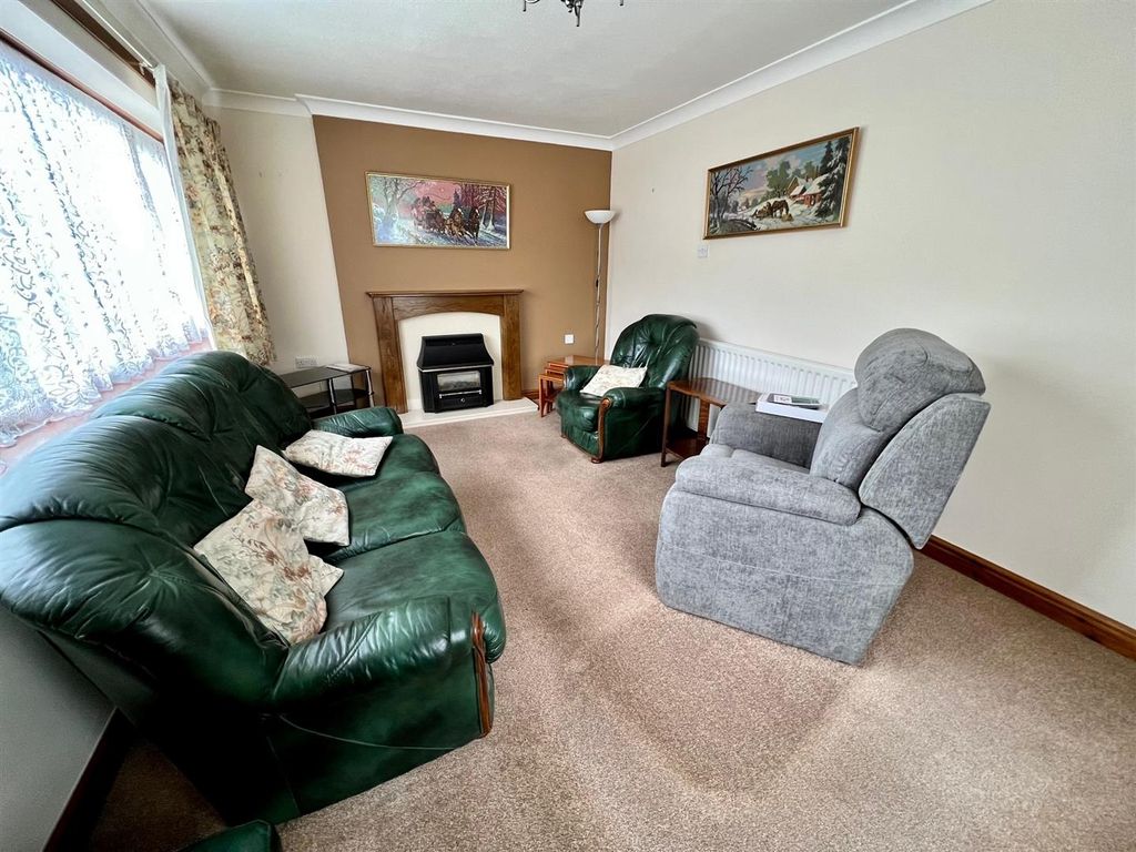 3 bed semi-detached house for sale in Balmoral Road, Wordsley DY8, £239,995