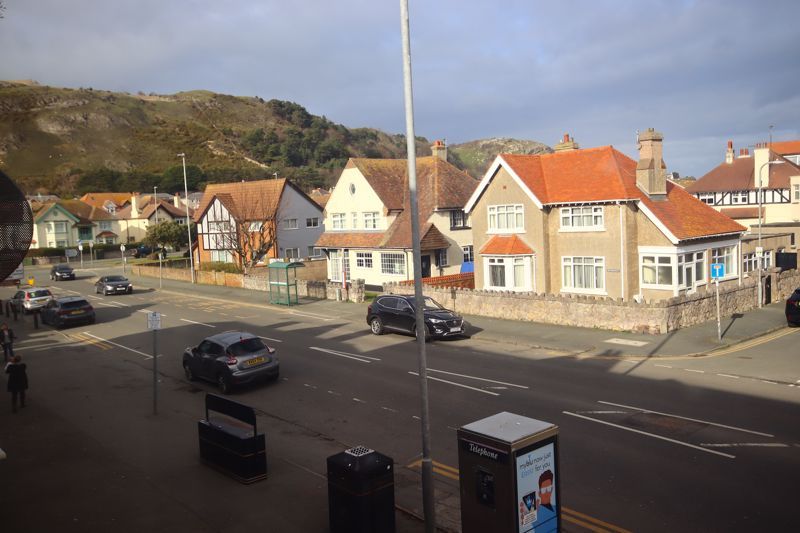 2 bed flat for sale in Great Ormes Road, Llandudno LL30, £130,000