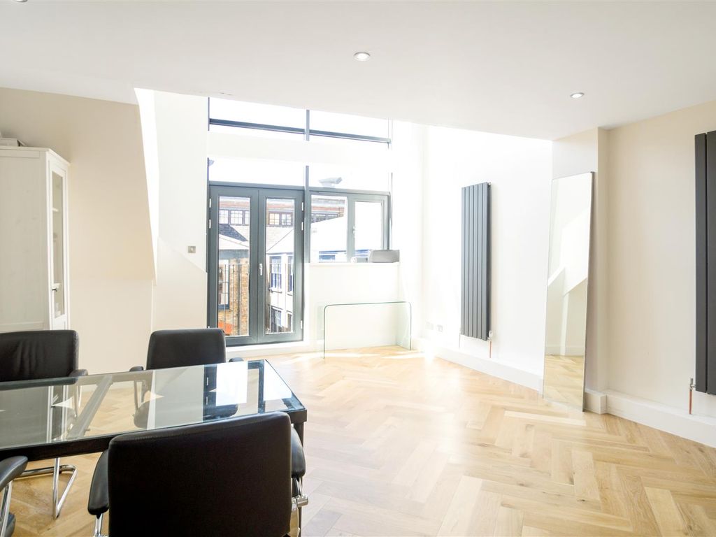 Office for sale in City Plaza, Curtain Road, Shoreditch EC2A, £850,000