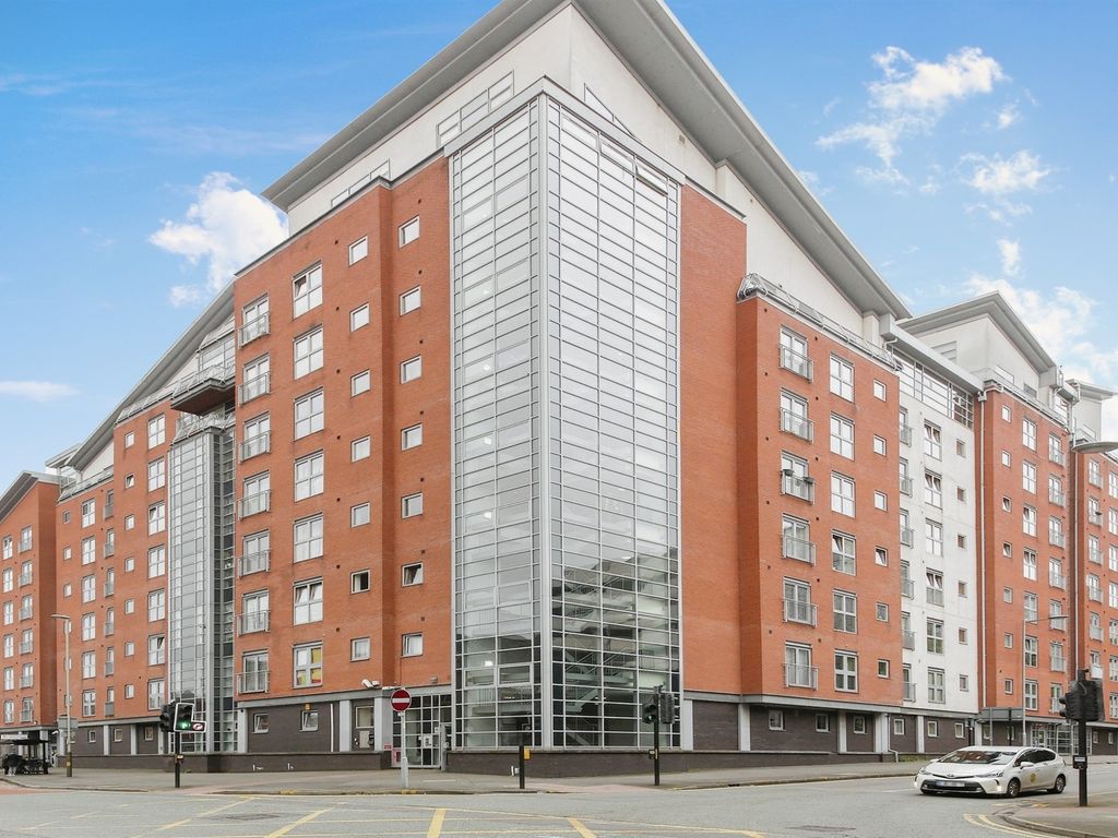 2 bed flat for sale in Burgess Street, Leicester LE1, £140,000