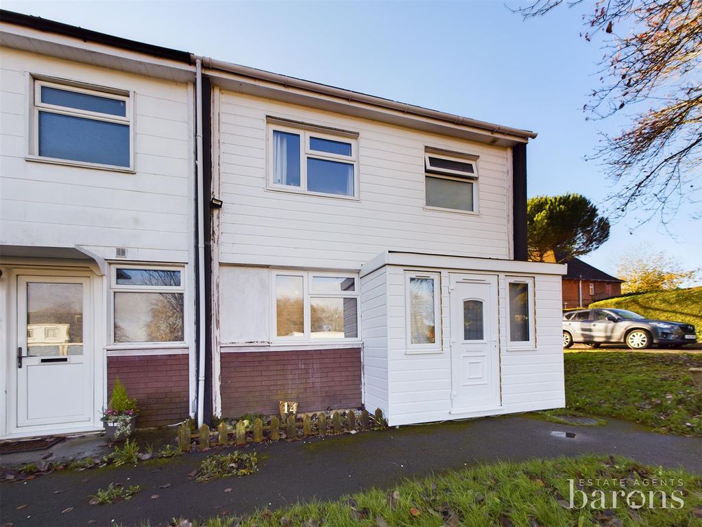 3 bed end terrace house for sale in Brocas Drive, Basingstoke RG21, £250,000