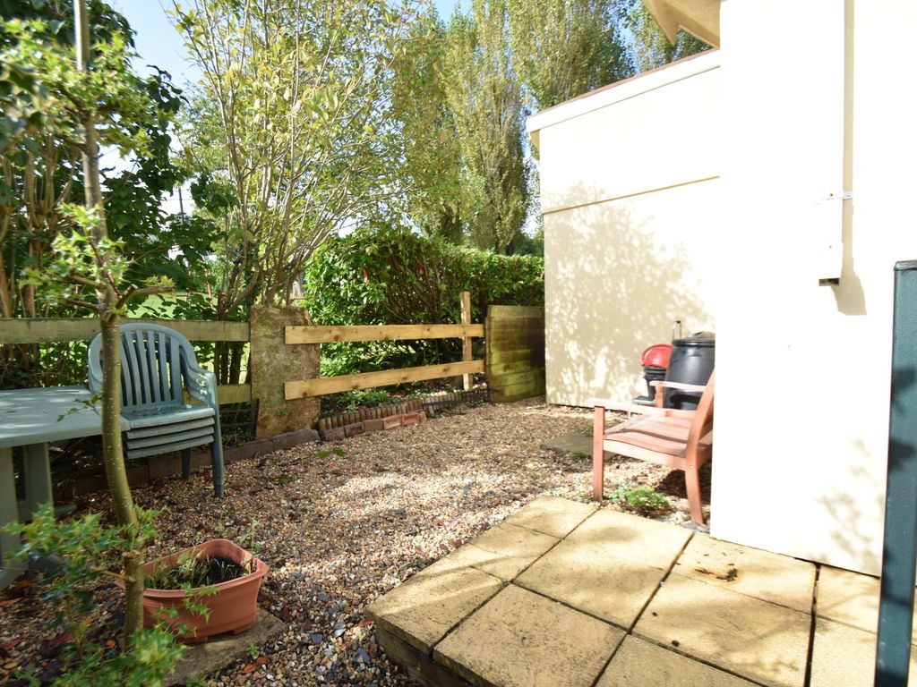 3 bed mobile/park home for sale in Old Sax Lane, Chartridge, Chesham, Buckinghamshire HP5, £200,000