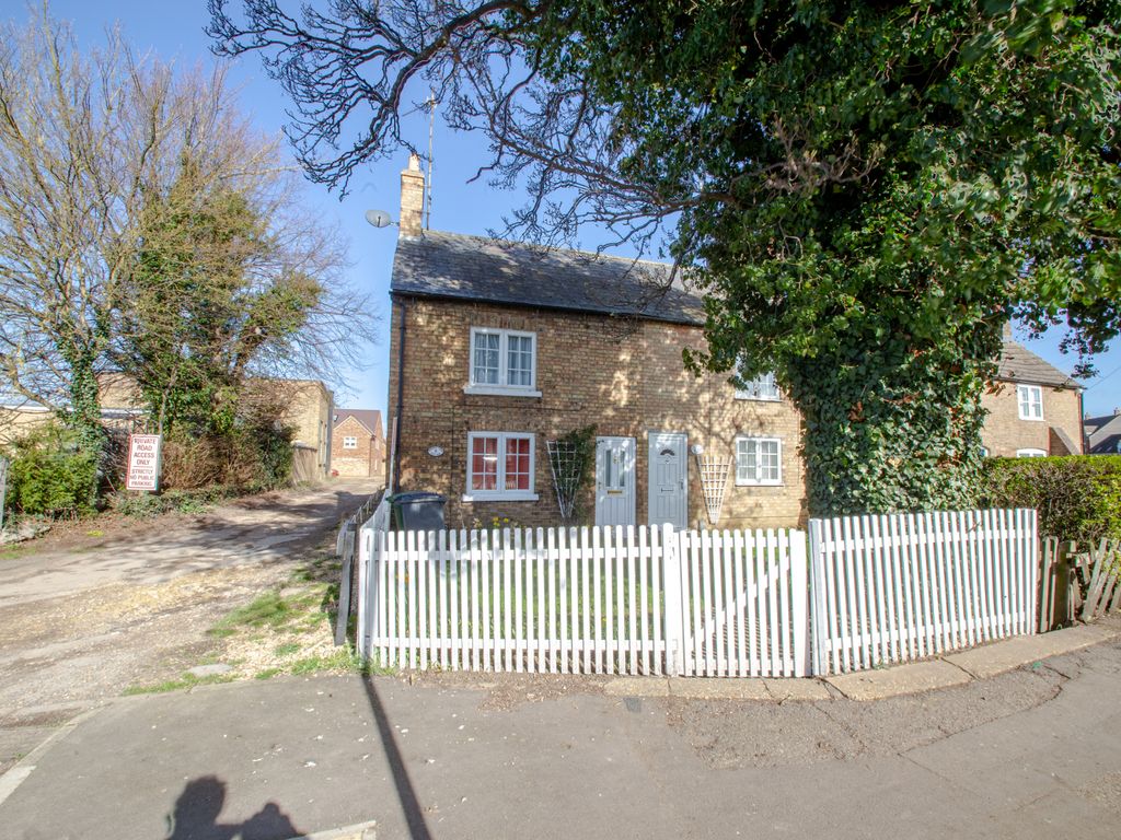 3 bed cottage for sale in High Street, Eye, Peterborough PE6, £215,000