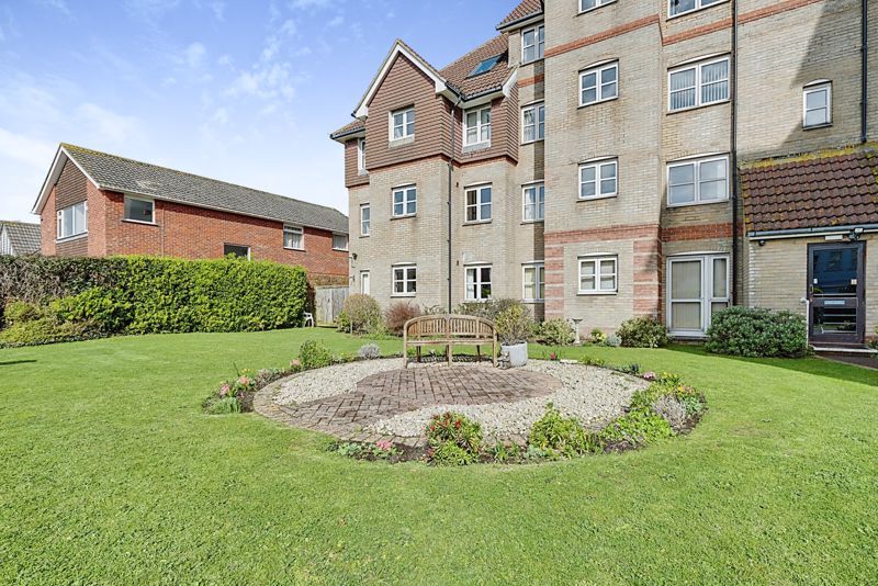 1 bed flat for sale in Halebrose Court, Bournemouth BH6, £135,000