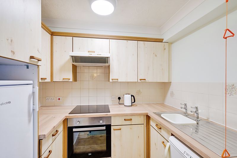 1 bed flat for sale in Halebrose Court, Bournemouth BH6, £135,000