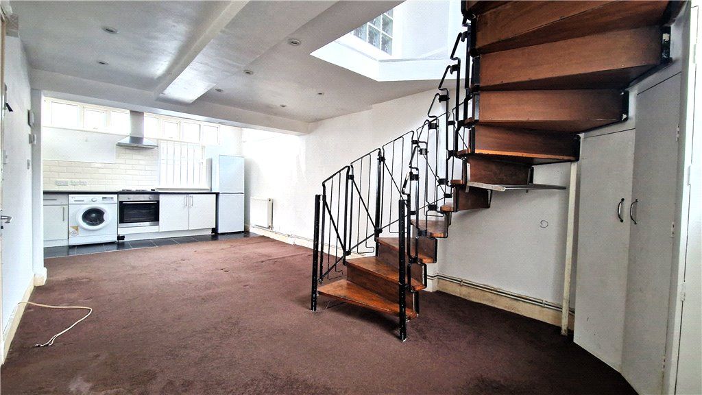 1 bed detached house for sale in Ledbury Place, Croydon CR0, £260,000