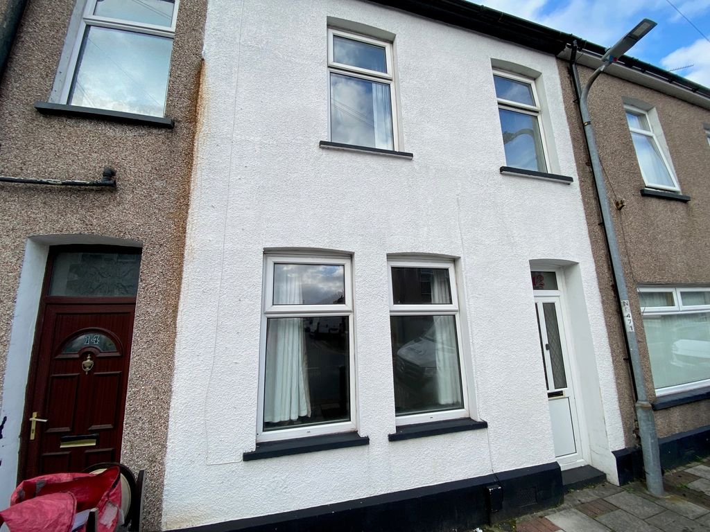 2 bed terraced house for sale in Jeffrey Street, Newport NP19, £120,000
