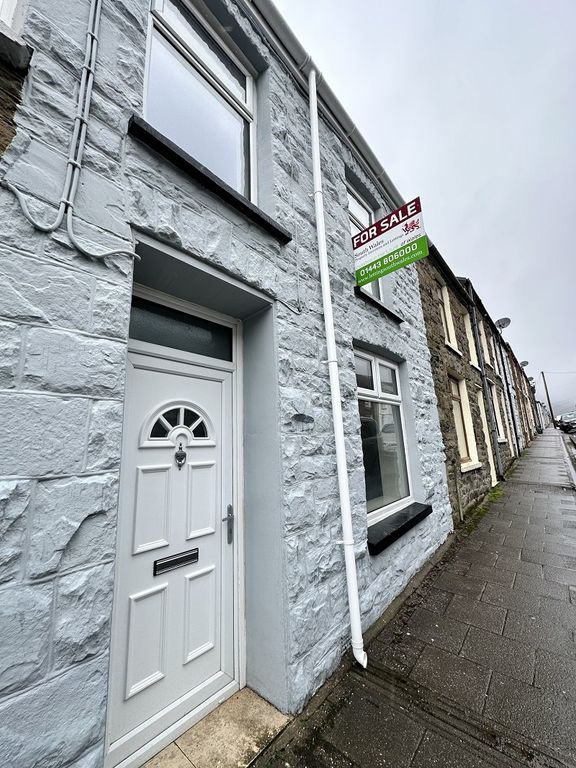 3 bed property for sale in Dumfries Street, Treherbert, Treorchy, Rhondda Cynon Taff. CF42, £112,500