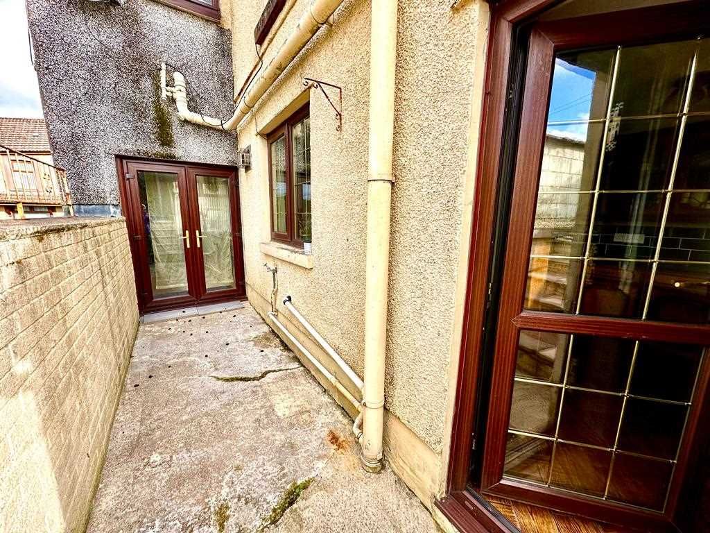3 bed end terrace house for sale in David Street, Penygraig, Tonypandy CF40, £120,000