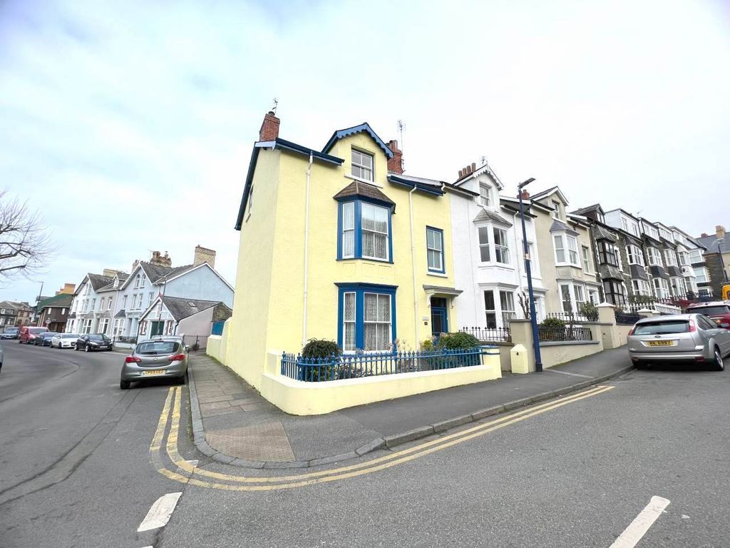 5 bed end terrace house for sale in Arwel, 8 Trinity Place, Aberystwyth SY23, £275,000