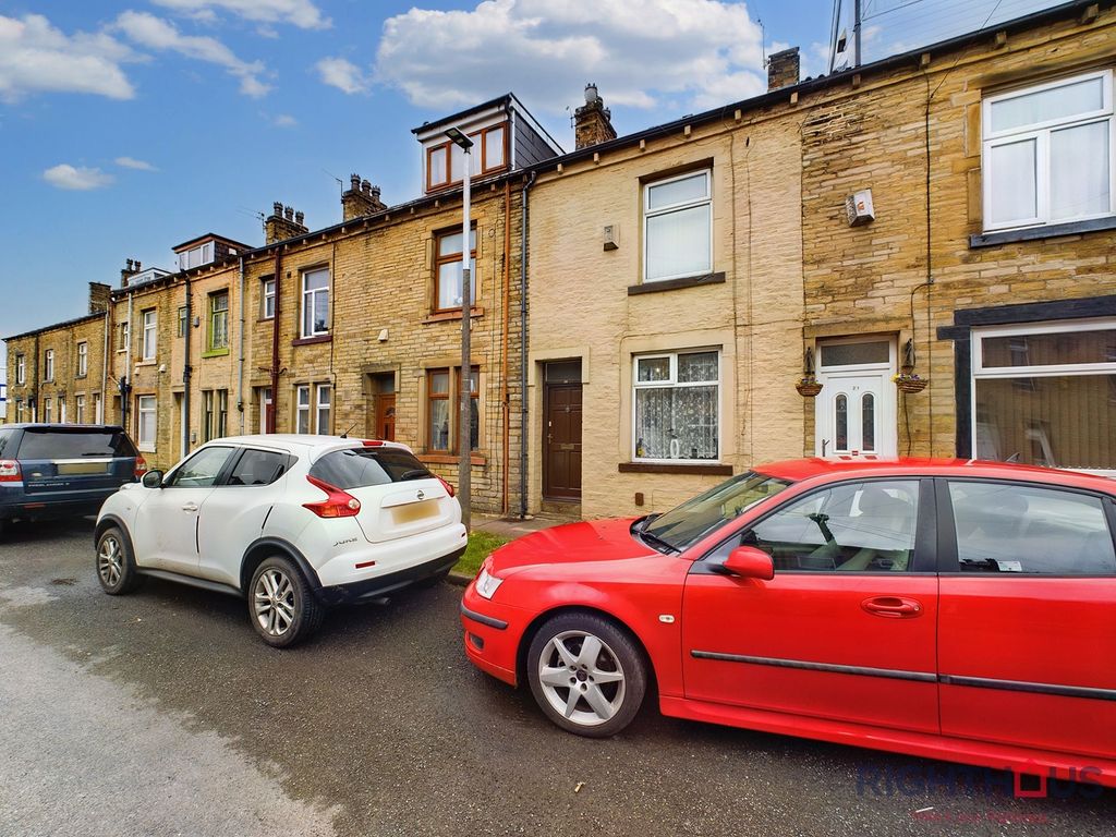 2 bed terraced house for sale in Coventry Street, Bradford BD4, £80,000