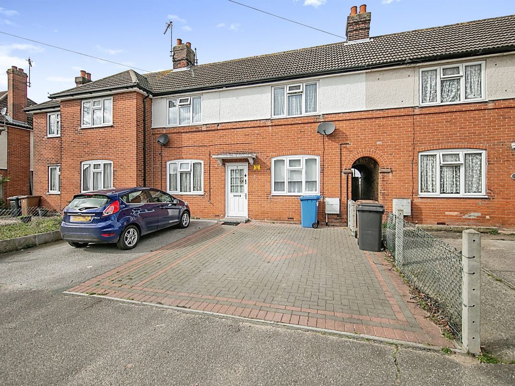 3 bed terraced house for sale in Kings Way, Ipswich IP3, £235,000