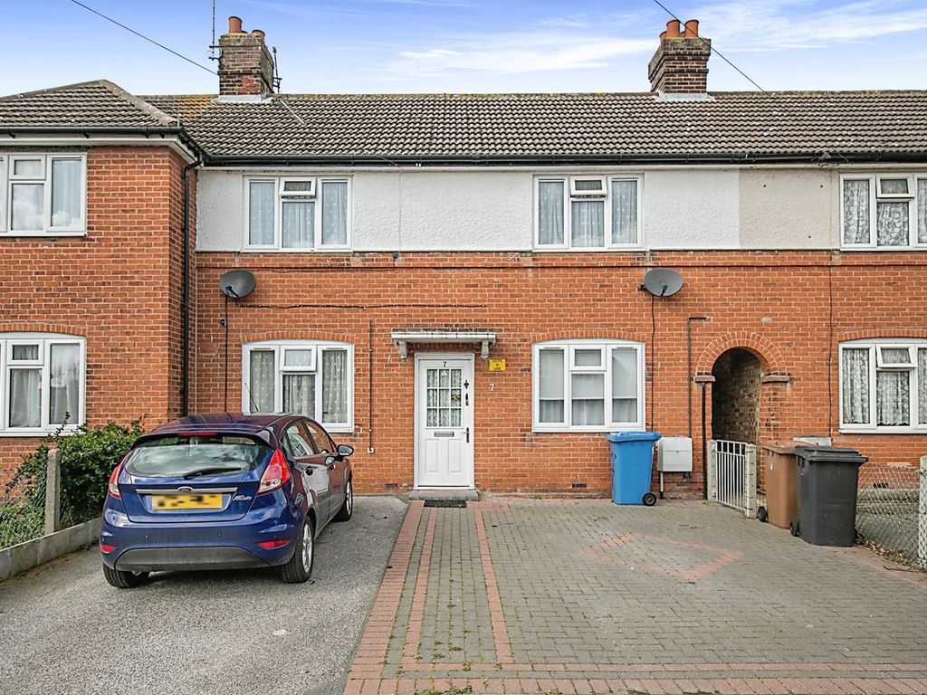 3 bed terraced house for sale in Kings Way, Ipswich IP3, £235,000