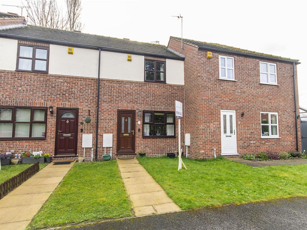 2 bed terraced house for sale in Jebb Gardens, Brampton, Chesterfield S40, £169,950