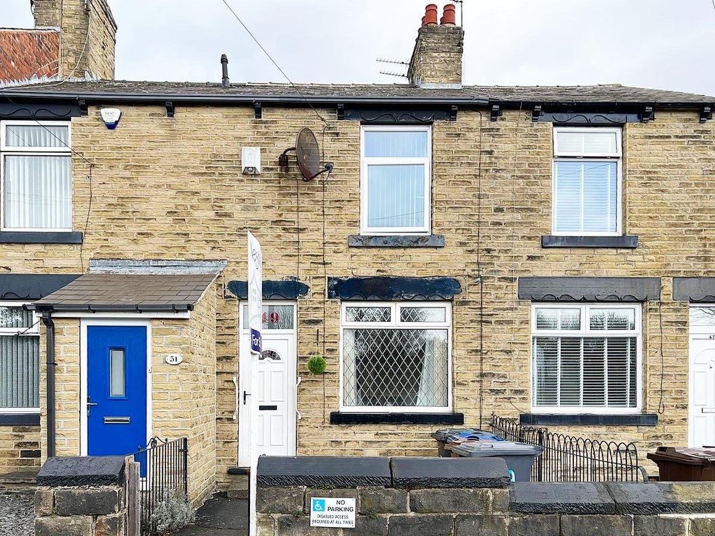 2 bed terraced house for sale in Shaw Lane, Barnsley S70, £120,000