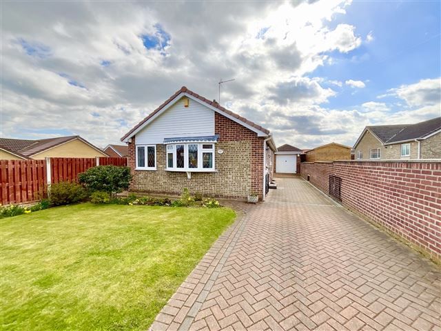 2 bed bungalow for sale in Harlington Road, Mexborough S64, £220,000