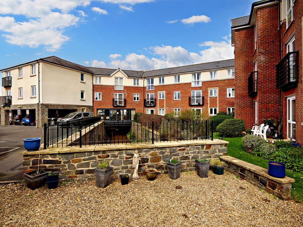 1 bed flat for sale in Coleridge Court, Clevedon BS21, £199,000