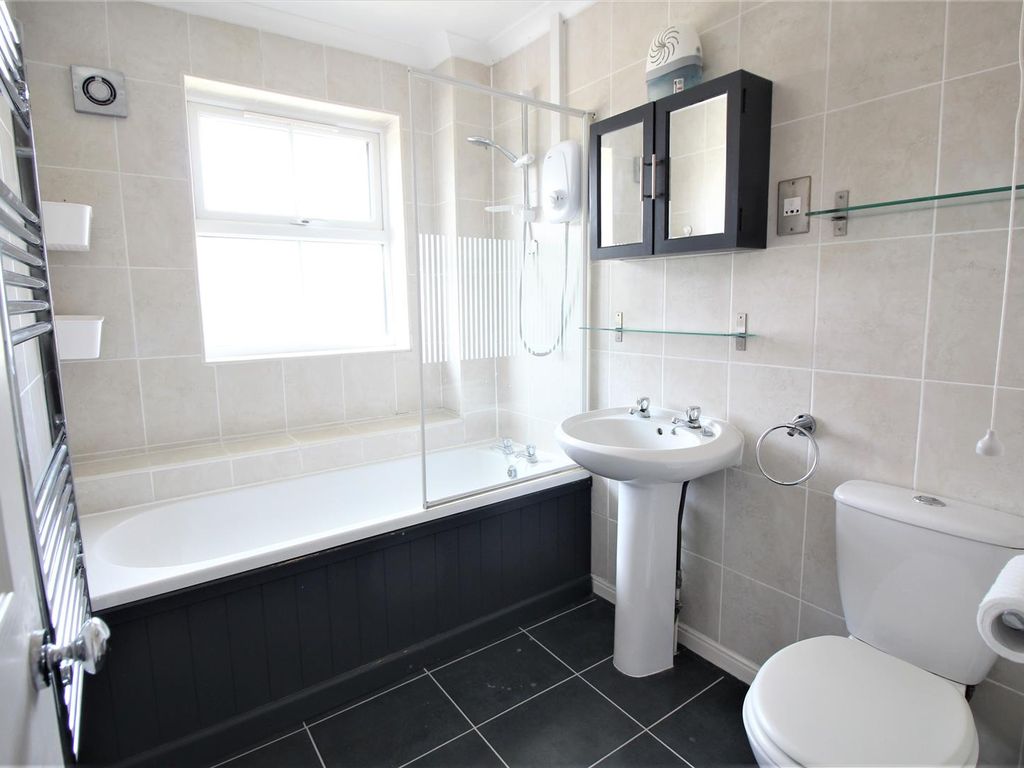 1 bed property for sale in Fernhurst Road, Calcot, Reading RG31, £220,000