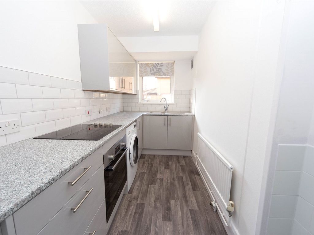 2 bed flat for sale in Cyncoed Avenue, Cyncoed, Cardiff CF23, £165,000