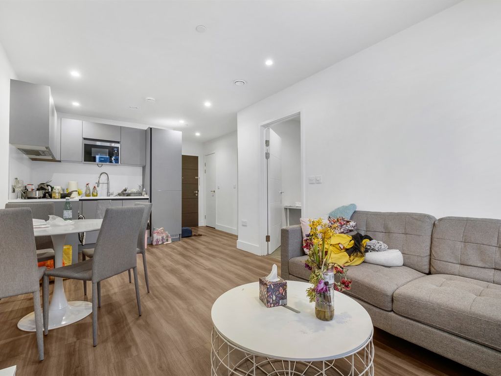 1 bed flat for sale in Cornwall Street, Birmingham B3, £199,950